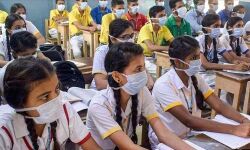 ഒരു അധ്യയനവര്‍ഷം രണ്ട് ടേം പരീക്ഷകള്‍, സിലബസുകള്‍ വിഭജിക്കും; 10, 12 ക്ലാസുകള്‍ക്ക് പുതിയ മാര്‍ഗരേഖയുമായി സിബിഎസ്ഇ