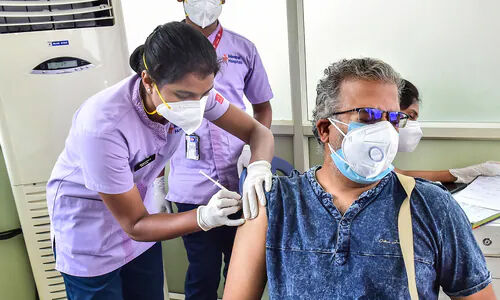 രാജ്യത്ത് സ്പുട്നിക്ക് -5 ആഭ്യന്തര ഉദ്പാദനം തുടങ്ങുന്നു രാജ്യത്ത് സ്പുട്നിക്ക് -5 ആഭ്യന്തര ഉദ്പാദനം തുടങ്ങുന്നു