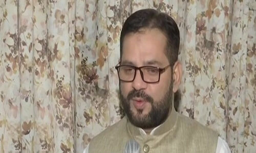 മുര്‍ഷിദാബാദിലെ ബോംബ് സ്‌ഫോടനത്തെക്കുറിച്ചുള്ള വിവരങ്ങള്‍ കൈവശമുണ്ട്; തിരഞ്ഞെടുപ്പാനന്തര സംഘര്‍ഷങ്ങളില്‍ മമതാ സര്‍ക്കാരിനെ കുറ്റപ്പെടുത്തി ദേശീയ മനുഷ്യാവകാശ കമ്മീഷന്‍ അംഗം