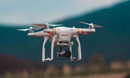 കൊച്ചി നാവിക സേന ആസ്ഥാനത്തിന് സമീപം ഡ്രോണുകള്‍ പറത്തുന്നതിന് നിരോധനം