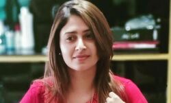 ഐഷ സുല്ത്താനയ്ക്ക് പിന്തുണയുമായി സിപിഎം നേതാക്കള് ഐഷ സുല്ത്താനയ്ക്ക് പിന്തുണയുമായി സിപിഎം നേതാക്കള്