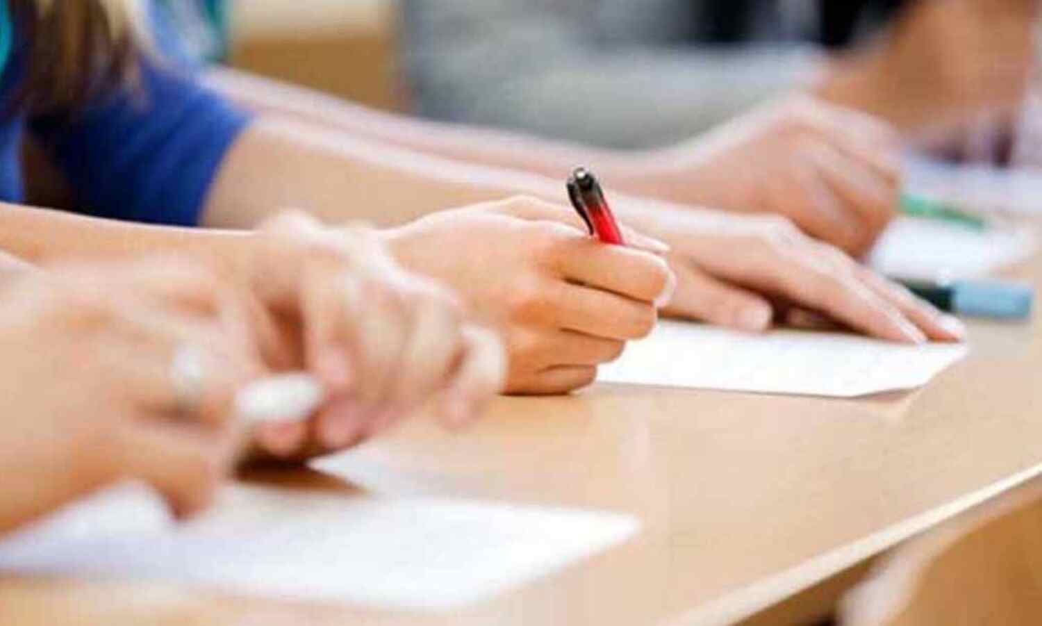 കീം 2021: എഞ്ചിനീയറിങ്, ഫാര്മസി പ്രവേശന പരീക്ഷ ആഗസ്ത് 5ന് കീം 2021: എഞ്ചിനീയറിങ്, ഫാര്മസി പ്രവേശന പരീക്ഷ ആഗസ്ത് 5ന്