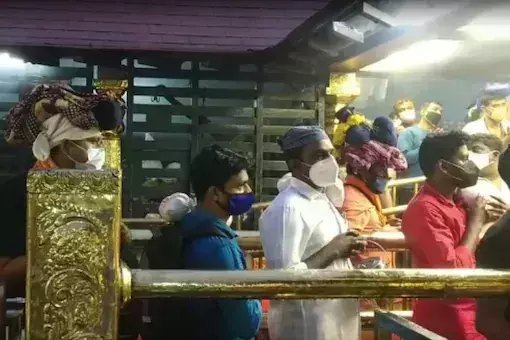 ശബരിമല നടതുറന്നു