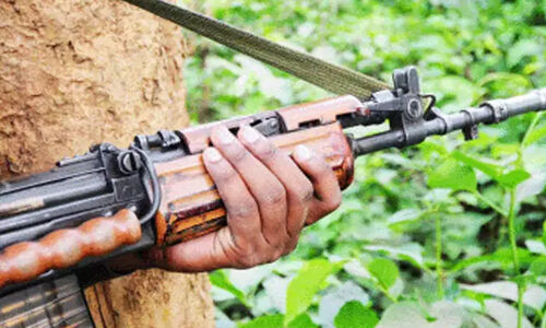 മുസ് ലിം ലീഗ് നേതാവ് കുഞ്ഞാലിക്കുട്ടിയടക്കം നാല് പേര്ക്ക് മാവോവാദികളുടെ പേരില് ഭീഷണിക്കത്ത് മുസ് ലിം ലീഗ് നേതാവ് കുഞ്ഞാലിക്കുട്ടിയടക്കം നാല് പേര്ക്ക് മാവോവാദികളുടെ പേരില് ഭീഷണിക്കത്ത്