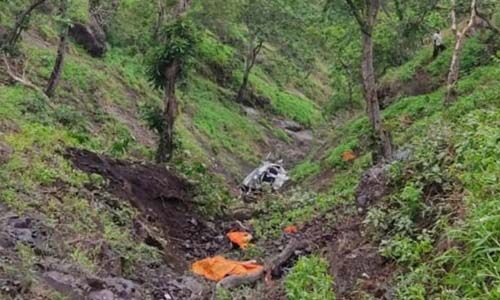 മഹാരാഷ്ട്രയില്‍ നിയന്ത്രണംവിട്ട കാര്‍ കൊക്കയിലേക്ക് മറിഞ്ഞ് എട്ടുപേര്‍ മരിച്ചു