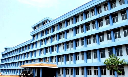 തൃശൂര് മെഡിക്കല് കോളജിലെ 30 എംബിബിഎസ് വിദ്യാര്ഥികള്ക്ക് കൊവിഡ് തൃശൂര് മെഡിക്കല് കോളജിലെ 30 എംബിബിഎസ് വിദ്യാര്ഥികള്ക്ക് കൊവിഡ്