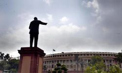 പാര്ലമെന്റ് ഇന്ന് ആദരാഞ്ജലിയര്പ്പിക്കുന്നത് 56 പേര്ക്ക് പാര്ലമെന്റ് ഇന്ന് ആദരാഞ്ജലിയര്പ്പിക്കുന്നത് 56 പേര്ക്ക്