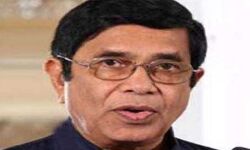 യോഗാഭ്യാസത്തിനിടയില്‍ താഴെ വീണു; കോണ്‍ഗ്രസ്  നേതാവ് ഓസ്‌കര്‍ ഫര്‍ണാണ്ടസ് ആശുപത്രിയില്‍