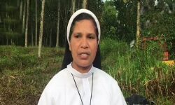 പോലിസ് സുരക്ഷ ആവശ്യപ്പെട്ട സിസ്റ്റര് ലൂസിയുടെ ഹരജി ഹൈക്കോടതി തള്ളി പോലിസ് സുരക്ഷ ആവശ്യപ്പെട്ട സിസ്റ്റര് ലൂസിയുടെ ഹരജി ഹൈക്കോടതി തള്ളി