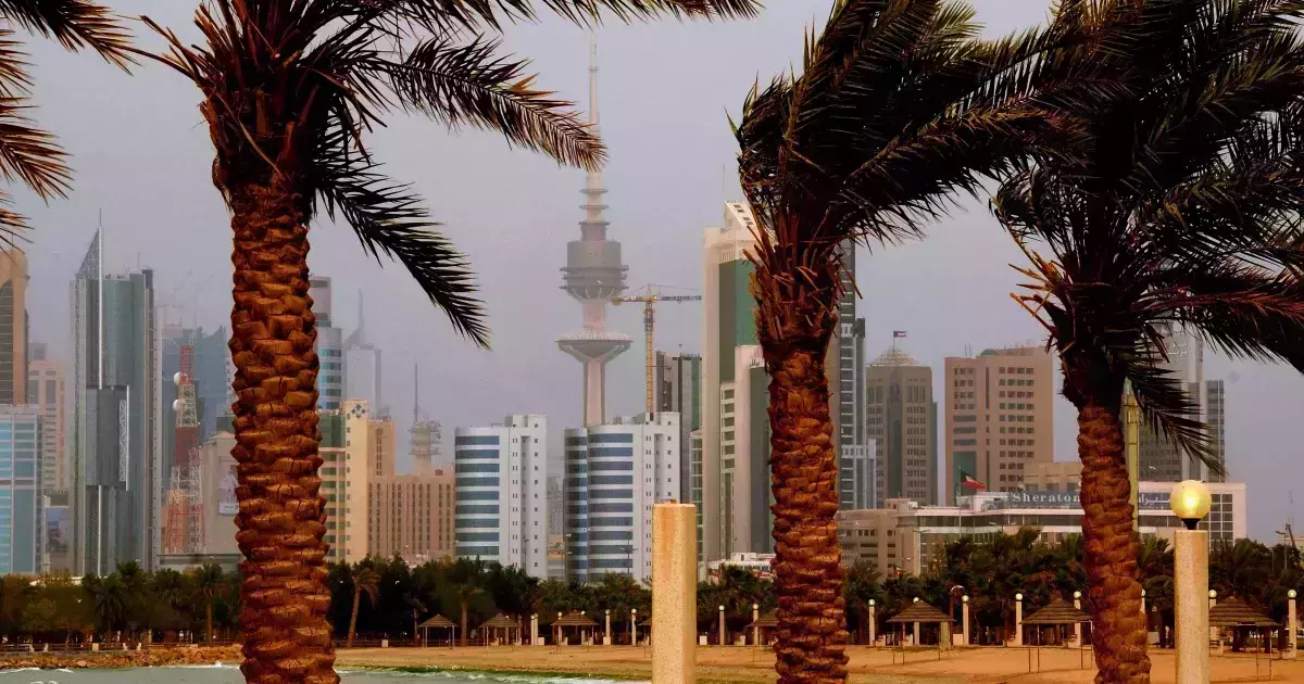 കുവൈത്തില്‍ അടുത്ത മാസം മുതല്‍ വിദേശികള്‍ക്ക് പ്രവേശനം അനുവദിക്കും