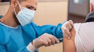 വാക്സിന് വിതരണം: സ്വകാര്യ ആശുപത്രികളില് സൗകര്യമൊരുക്കാന് ധാരണ വാക്സിന് വിതരണം: സ്വകാര്യ ആശുപത്രികളില് സൗകര്യമൊരുക്കാന് ധാരണ