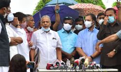 ഫോണ് ചോര്ത്തല്; പാര്ലമെന്റില് ചര്ച്ച ചെയ്യണമെന്ന് ഇ ടി. മുഹമ്മദ് ബഷീര് എം.പി ഫോണ് ചോര്ത്തല്; പാര്ലമെന്റില് ചര്ച്ച ചെയ്യണമെന്ന് ഇ ടി. മുഹമ്മദ് ബഷീര് എം.പി