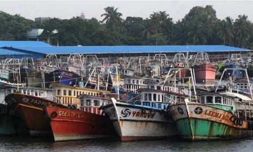ട്രോളിങ് നിരോധനം നാളെ അര്ധരാത്രി അവസാനിക്കും; കൊവിഡ് നിയന്ത്രണം ബാധകം ട്രോളിങ് നിരോധനം നാളെ അര്ധരാത്രി അവസാനിക്കും; കൊവിഡ് നിയന്ത്രണം ബാധകം
