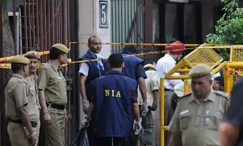 ഹിദായത്തുല്ല മാലിക്കിന്റെ അറസ്റ്റ്: ജമ്മുവിലെ 14 കേന്ദ്രങ്ങളില് എന്ഐഎ പരിശോധന ഹിദായത്തുല്ല മാലിക്കിന്റെ അറസ്റ്റ്: ജമ്മുവിലെ 14 കേന്ദ്രങ്ങളില് എന്ഐഎ പരിശോധന