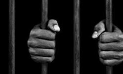 കൊവിഡ് കാലത്ത് ബംഗാള് വിട്ടയച്ചത് 14 വര്ഷം ശിക്ഷ പൂര്ത്തിയാക്കിയ 63 ജീവപര്യന്തം തടവുകാരെ കൊവിഡ് കാലത്ത് ബംഗാള് വിട്ടയച്ചത് 14 വര്ഷം ശിക്ഷ പൂര്ത്തിയാക്കിയ 63 ജീവപര്യന്തം തടവുകാരെ