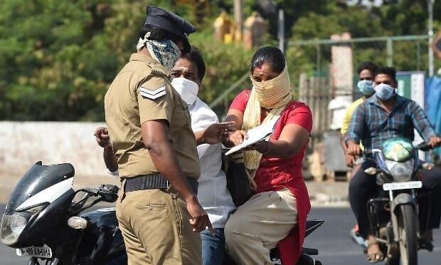 പുതിയ ലോക്ക്ഡൗൺ മാർഗനിർദേശങ്ങൾ; ദേശമംഗലം, പൊഴുതന പഞ്ചായത്തുകളിൽ നാളെ മുതൽ ട്രിപ്പിൾ ലോക്ക്ഡൗൺ പുതിയ ലോക്ക്ഡൗൺ മാർഗനിർദേശങ്ങൾ; ദേശമംഗലം, പൊഴുതന പഞ്ചായത്തുകളിൽ നാളെ മുതൽ ട്രിപ്പിൾ ലോക്ക്ഡൗൺ