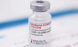 മോഡേര്ണ വാക്സിന് രണ്ടാം ഡോസ് എടുത്ത് ആറ് മാസത്തേക്ക് 93 ശതമാനം ഫലപ്രദമെന്ന് കമ്പനി മോഡേര്ണ വാക്സിന് രണ്ടാം ഡോസ് എടുത്ത് ആറ് മാസത്തേക്ക് 93 ശതമാനം ഫലപ്രദമെന്ന് കമ്പനി