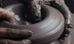 കളിമണ് ഉല്പ്പന്ന നിര്മാണമേഖലയിലുള്ളവര്ക്ക് വായ്പ; ഇപ്പോള് അപേക്ഷിക്കാം കളിമണ് ഉല്പ്പന്ന നിര്മാണമേഖലയിലുള്ളവര്ക്ക് വായ്പ; ഇപ്പോള് അപേക്ഷിക്കാം