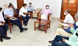 എഫ്.എം.സി.ജി ക്ളസ്റ്റര് പാര്ക്ക്: ഫിക്കി പ്രതിനിധികളുമായി സര്ക്കാര് ചര്ച്ച നടത്തി എഫ്.എം.സി.ജി ക്ളസ്റ്റര് പാര്ക്ക്: ഫിക്കി പ്രതിനിധികളുമായി സര്ക്കാര് ചര്ച്ച നടത്തി