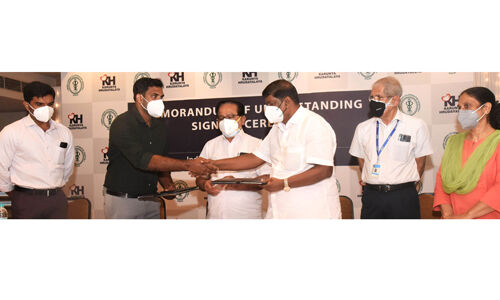 കടവന്ത്ര ഇന്ദിരാഗാന്ധി സഹകരണ ആശുപത്രിയില് കാരുണ്യ ഹൃദയാലയ പ്രവര്ത്തനം തുടങ്ങുന്നു കടവന്ത്ര ഇന്ദിരാഗാന്ധി സഹകരണ ആശുപത്രിയില് കാരുണ്യ ഹൃദയാലയ പ്രവര്ത്തനം തുടങ്ങുന്നു