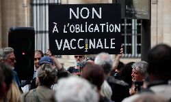 കൊവിഡ് ആരോഗ്യ പാസിനെതിരേ ഫ്രാൻസിലും ഇറ്റലിയിലും പ്രതിഷേധം