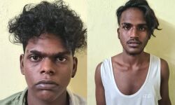 കത്തി കാട്ടി ഷോറൂമില്‍ നിന്നും ബൈക്ക് കവര്‍ച്ച; കാട്ടിലൊളിച്ച പ്രതികളെ പോലിസ് സാഹസികമായി പിടികൂടി