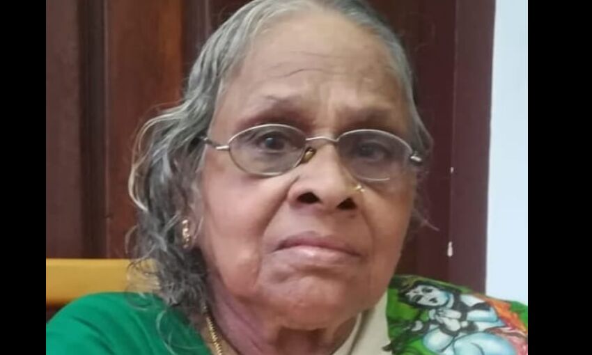 ചലച്ചിത്രതാരം വിനോദ് കോവൂരിന്റെ മാതാവ് അന്തരിച്ചു ചലച്ചിത്രതാരം വിനോദ് കോവൂരിന്റെ മാതാവ് അന്തരിച്ചു