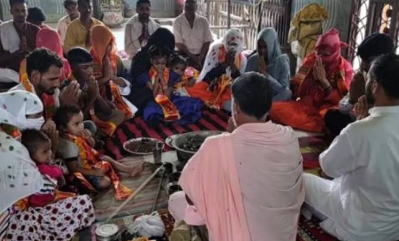 യുപിയില്‍ ഘര്‍വാപ്പസി; ഒരു മുസ് ലിം കുടുംബത്തിലെ 18 പേര്‍ ഹിന്ദുമതത്തിലേക്ക് മാറി