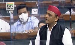 ബിജെപി ദലിതര്‍ക്കും പിന്നാക്കക്കാര്‍ക്കും വ്യാജ വാഗ്ദാനങ്ങള്‍ നല്‍കുന്നു; ജാതി സെന്‍സസ് ആവശ്യപ്പെട്ട് അഖിലേഷ് യാദവ്