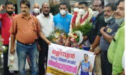 ഒളിംപ്യന് നോഹ നിര്മല് ടോമിനും കെ ടി ഇര്ഫാനും സ്വീകരണം നല്കി ഒളിംപ്യന് നോഹ നിര്മല് ടോമിനും കെ ടി ഇര്ഫാനും സ്വീകരണം നല്കി