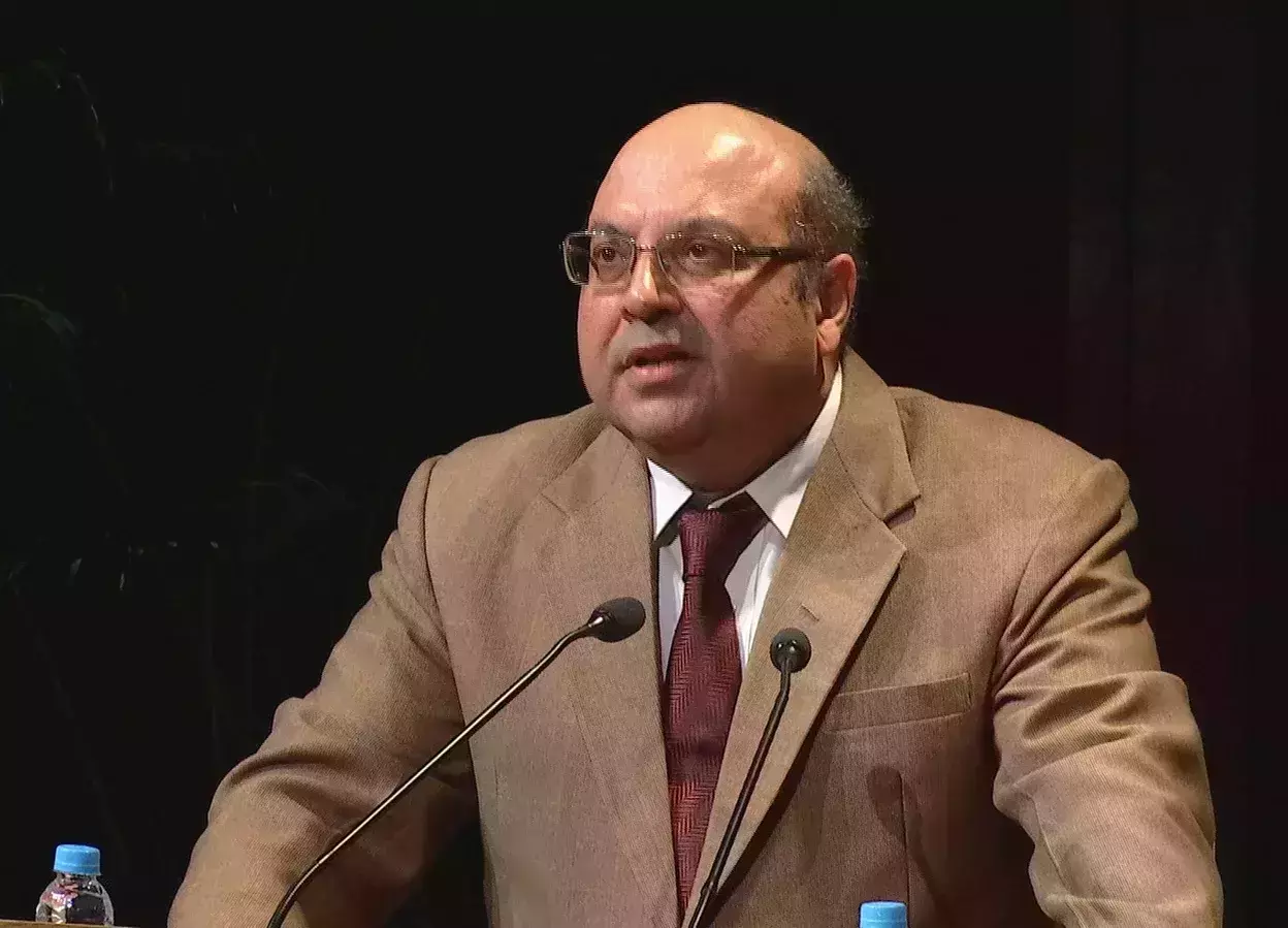 ജസ്റ്റിസ് ആര് എഫ് നരിമാന് ഇന്ന് പടിയിറങ്ങും ജസ്റ്റിസ് ആര് എഫ് നരിമാന് ഇന്ന് പടിയിറങ്ങും