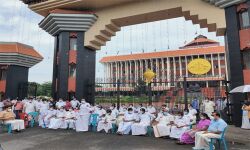 ഡോളര്‍ കടത്ത് മൊഴി: മുഖ്യമന്ത്രിക്ക് ഭയമാണ്; നിയമസഭയില്‍ നിരപരാധിത്തം തെളിയിക്കാമായിരുന്നില്ലേ എന്നും വിഡി സതീശന്‍