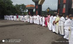 സഭയിലാണെങ്കില്‍ ശരിയായ മറുപടി പറയേണ്ടി വരും; പുറത്ത് റേഡിയോ വിശദീകരണത്തിനാണ് മുഖ്യമന്ത്രി ഉദ്ദേശിക്കുന്നതെന്നും പ്രതിപക്ഷനേതാവ്