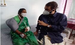 മത്സ്യത്തൊഴിലാളി അല്‍ഫോന്‍സയെ ആശുപത്രിയില്‍ സന്ദര്‍ശിച്ച് വി ശിവന്‍കുട്ടി; അല്‍ഫോണ്‍സ പറഞ്ഞ കാര്യങ്ങള്‍ മുഖ്യമന്ത്രിയെ ധരിപ്പിക്കുമെന്നും മന്ത്രി