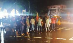 ആര്‍എസ്എസ്  കേന്ദ്രത്തിലെ മാരാകായുധങ്ങള്‍; എസ്ഡിപിഐ പ്രതിഷേധ പ്രകടനം നടത്തി