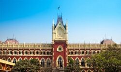 ബംഗാള്: തിരഞ്ഞെടുപ്പിനു ശേഷമുണ്ടായ അക്രമസംഭവങ്ങളില് സിബിഐ അന്വേഷണം പ്രഖ്യാപിച്ച് കൊല്ക്കത്ത ഹൈക്കോടതി ബംഗാള്: തിരഞ്ഞെടുപ്പിനു ശേഷമുണ്ടായ അക്രമസംഭവങ്ങളില് സിബിഐ അന്വേഷണം പ്രഖ്യാപിച്ച് കൊല്ക്കത്ത ഹൈക്കോടതി