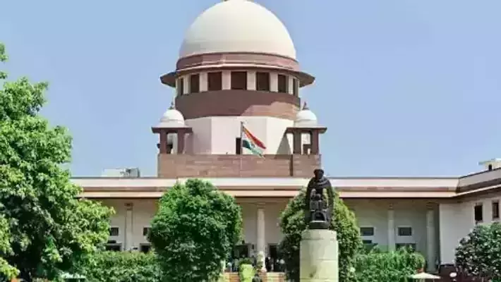 കടല്‍ക്കൊല കേസ്; ബോട്ടുടമക്ക് നഷ്ടപരിഹാരം നല്‍കുന്നത് സുപ്രിം കോടതി തടഞ്ഞു