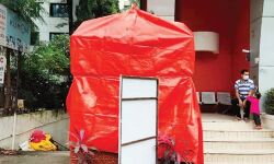 വിവാദമായതിന് പിന്നാലെ മോദി ക്ഷേത്രത്തിലെ നരേന്ദ്ര മോദിയുടെ പ്രതിമ മാറ്റി വിവാദമായതിന് പിന്നാലെ മോദി ക്ഷേത്രത്തിലെ നരേന്ദ്ര മോദിയുടെ പ്രതിമ മാറ്റി