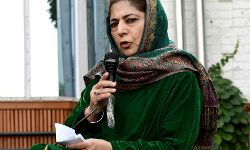 അഫ്ഗാനിസ്താനിലെ യുഎസ് സേനയുടെ പിന്‍മാറ്റത്തില്‍ നിന്ന് കേന്ദ്രസര്‍ക്കാര്‍ പാഠം പഠിക്കണം: മെഹബൂബ മുഫ്തി