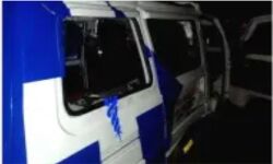 മദ്യലഹരിയില്‍ രോഗി ആംബുലന്‍സ് ഡ്രൈവറുടെ കഴുത്തിന് പിടിച്ചു; നിയന്ത്രണം വിട്ട ആംബുലന്‍സ് ആറടി താഴ്ചയിലേക്ക് മറിഞ്ഞു