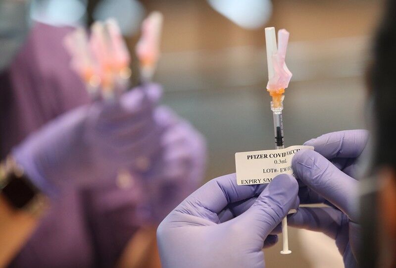 പ്രതിരോധ ശേഷി കുറഞ്ഞവര്ക്ക് മൂന്നാം ഡോസ് വാക്സിന് നല്കാന് അനുമതി നല്കി ഖത്തര് പ്രതിരോധ ശേഷി കുറഞ്ഞവര്ക്ക് മൂന്നാം ഡോസ് വാക്സിന് നല്കാന് അനുമതി നല്കി ഖത്തര്