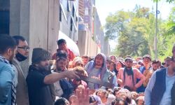 ഒരാഴ്ചക്കു ശേഷം അഫ്ഗാനിസ്താനില് ബാങ്കുകള് തുറന്നു ഒരാഴ്ചക്കു ശേഷം അഫ്ഗാനിസ്താനില് ബാങ്കുകള് തുറന്നു