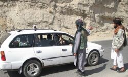 കാബൂള് നിവാസികളോട് സര്ക്കാര് വാഹനങ്ങളും ആയുധങ്ങളും തിരിച്ചേല്പ്പിക്കാന് താലിബാന് നിര്ദേശം കാബൂള് നിവാസികളോട് സര്ക്കാര് വാഹനങ്ങളും ആയുധങ്ങളും തിരിച്ചേല്പ്പിക്കാന് താലിബാന് നിര്ദേശം