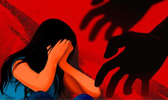 മേപ്പാടിയില് 16 വയസുകാരിയെ പീഡിപ്പിച്ചു; സ്വകാര്യ ബസിലെ കണ്ടക്ടര് പിടിയില് മേപ്പാടിയില് 16 വയസുകാരിയെ പീഡിപ്പിച്ചു; സ്വകാര്യ ബസിലെ കണ്ടക്ടര് പിടിയില്