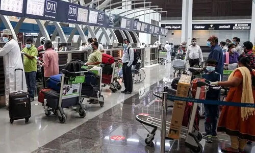 ഒമാന്‍ എയര്‍പോര്‍ട്ടുകള്‍ക്കുള്ളില്‍ പ്രവേശനം വാക്‌സിന്‍ എടുത്തവര്‍ക്ക് മാത്രം
