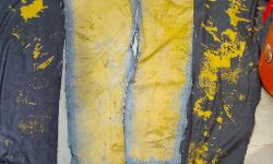 സ്വര്‍ണം പൂശിയ ജീന്‍സുമായി കള്ളക്കടത്തുകാര്‍