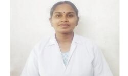 ശ്വാസതടസ്സം മൂലം അബോധാവസ്ഥയിലായ കുഞ്ഞിന്റെ ജീവന്‍ രക്ഷിച്ച നഴ്‌സിനെ അഭിനന്ദിച്ച് മന്ത്രി