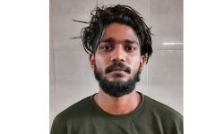 ഹണി ട്രാപ്പില്പ്പെടുത്തുമെന്ന് ഭീഷണിപ്പെടുത്തി മധ്യവയസ്കനെ മര്ദ്ദിച്ച് പണം തട്ടാന് ശ്രമം: പ്രതി അറസ്റ്റില് ഹണി ട്രാപ്പില്പ്പെടുത്തുമെന്ന് ഭീഷണിപ്പെടുത്തി മധ്യവയസ്കനെ മര്ദ്ദിച്ച് പണം തട്ടാന് ശ്രമം: പ്രതി അറസ്റ്റില്