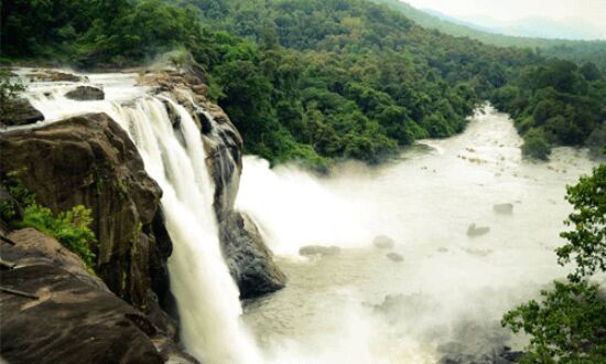 ചാലക്കുടി പുഴയിലെ ജലനിരപ്പ് ഉയരാന്‍ സാധ്യത; ജാഗ്രതാ നിര്‍ദ്ദേശം