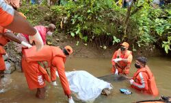 വടക്കാഞ്ചേരി പുഴയില് കാണാതായ വൃദ്ധയുടെ മൃതദേഹം കണ്ടെത്തി വടക്കാഞ്ചേരി പുഴയില് കാണാതായ വൃദ്ധയുടെ മൃതദേഹം കണ്ടെത്തി